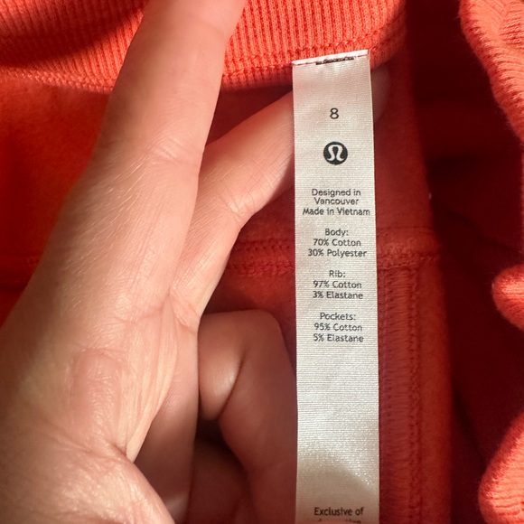 Lululemon Scuba High-Rise Jogger
Warm Coral! EUC - Picture 6 of 6